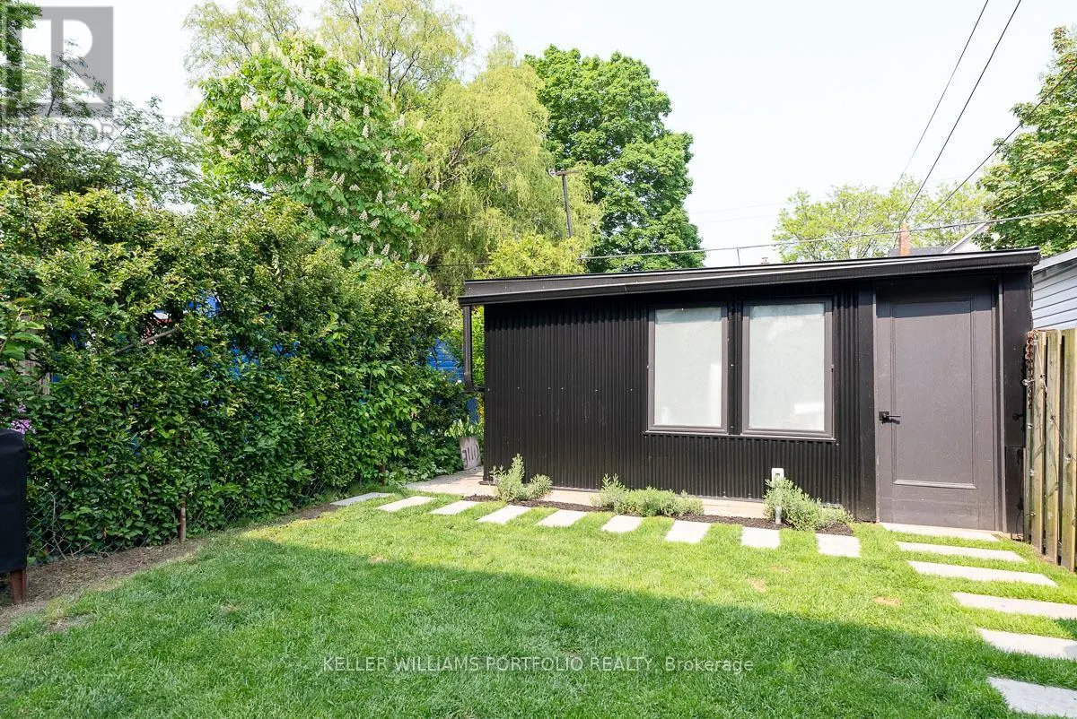 195 GILMOUR AVENUE