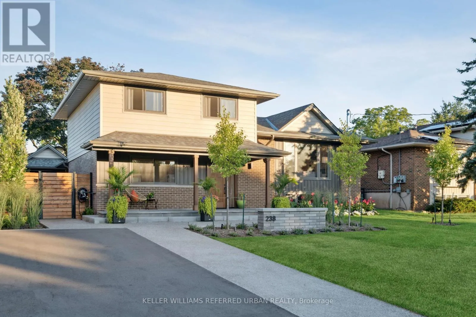 238 SLATER CRESCENT