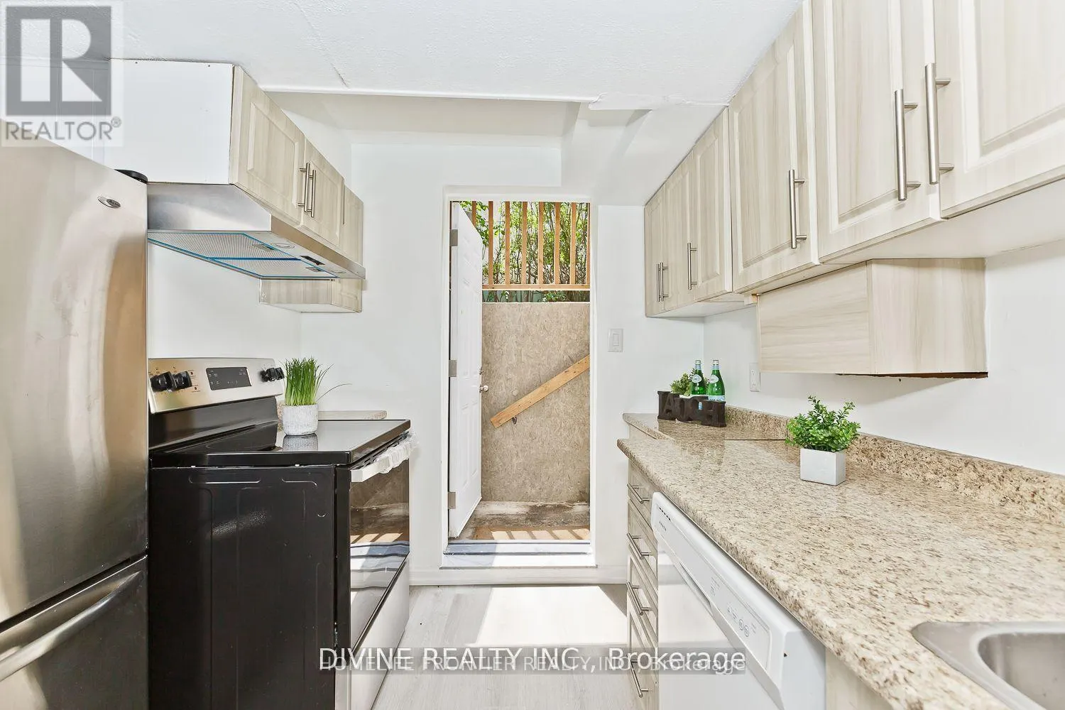 BASEMENT - 759 BLOOR STREET N