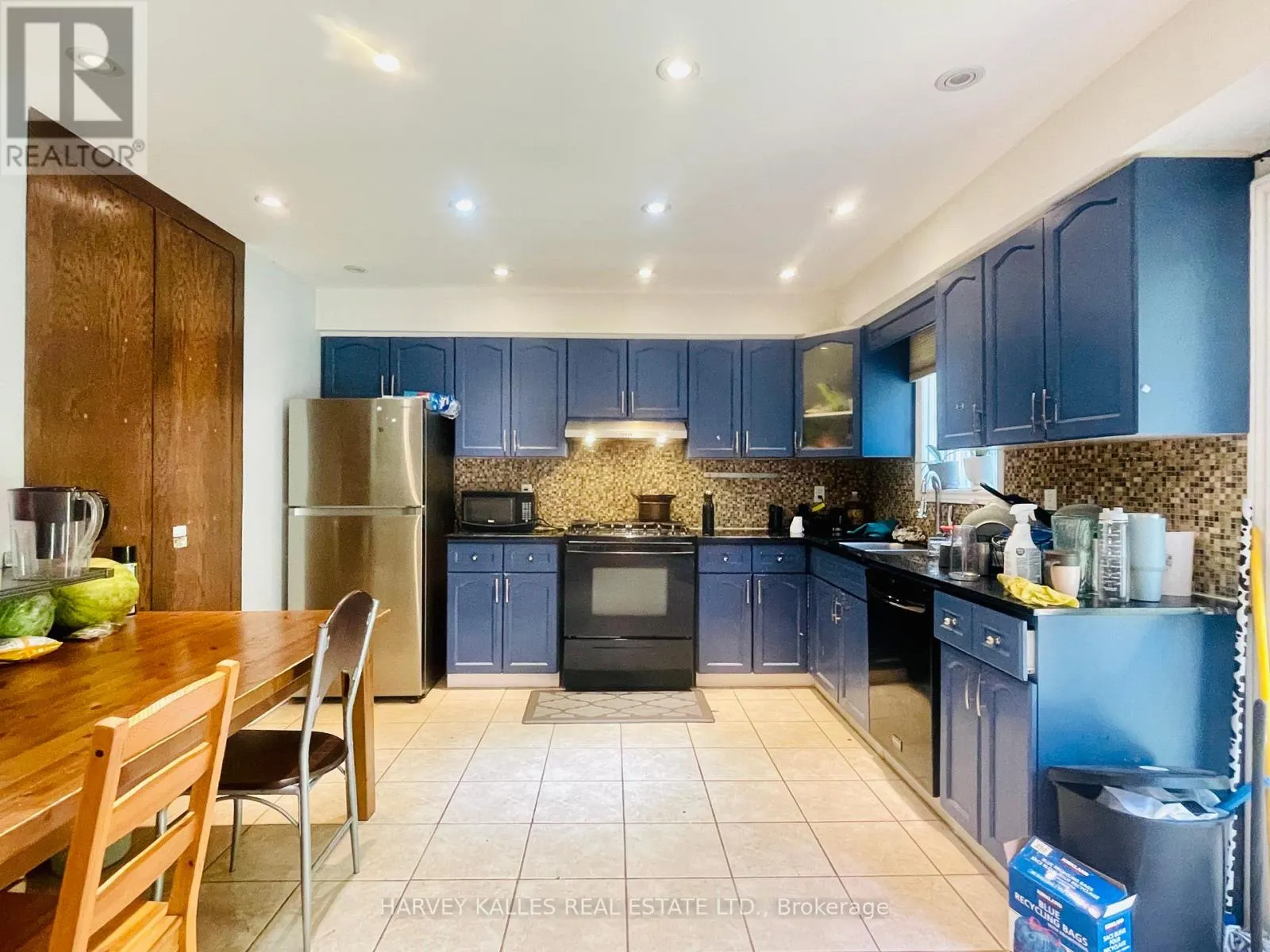 MAIN - 394 CALEDONIA ROAD