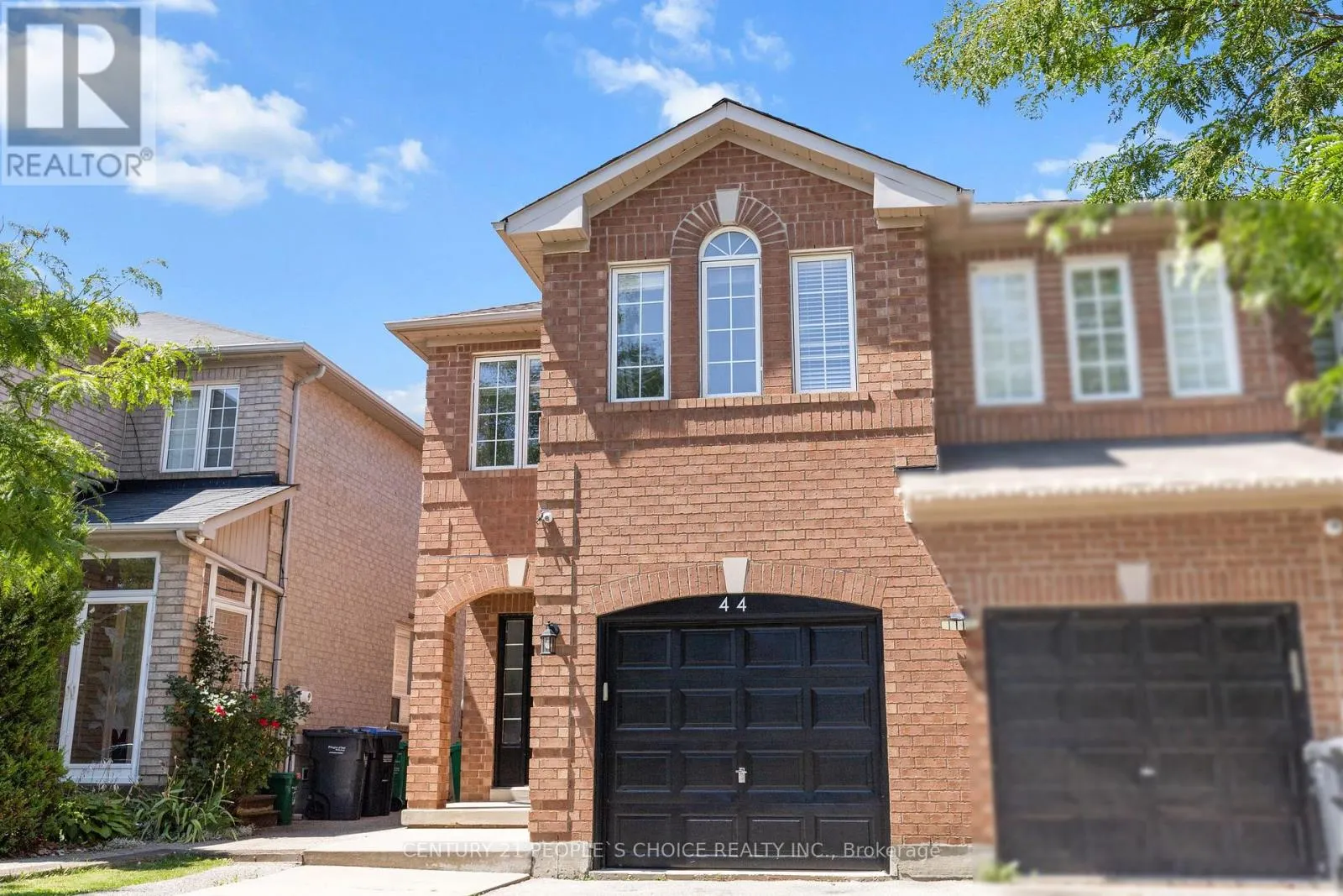 44 ROADMASTER LANE