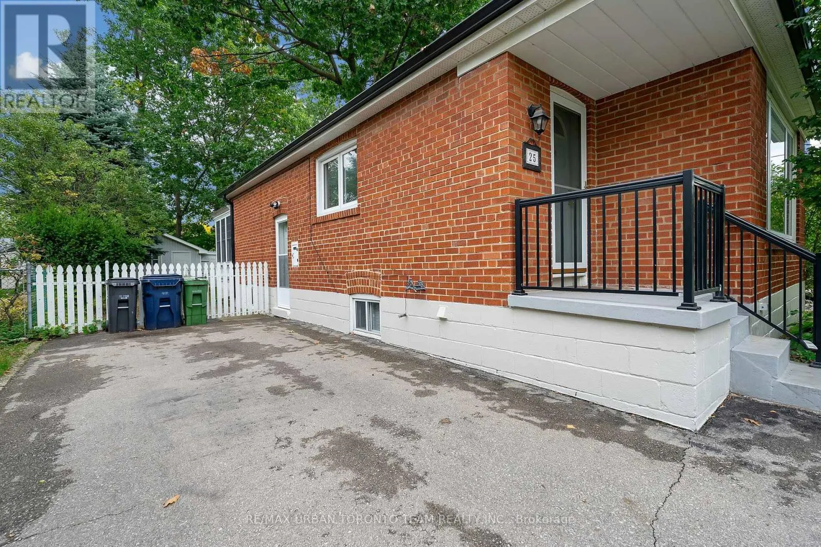 25 WESTHEAD ROAD