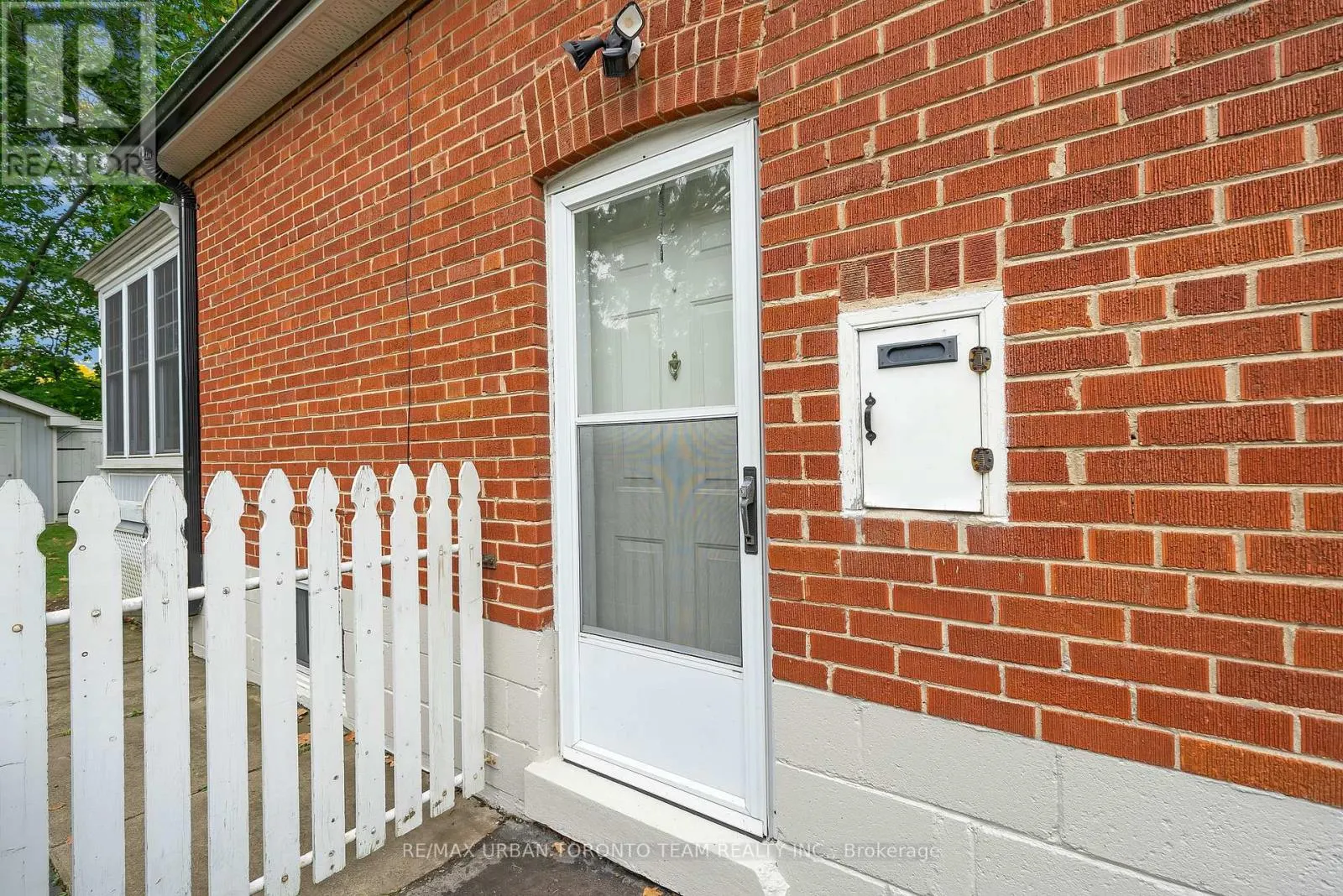 25 WESTHEAD ROAD