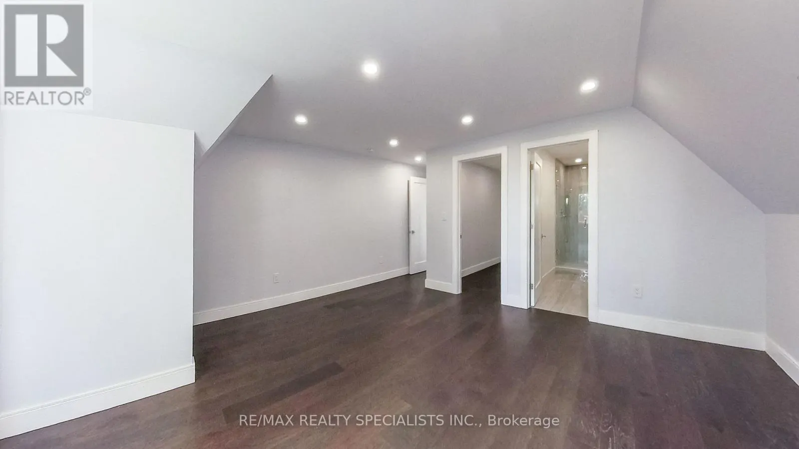1029 LORNE PARK ROAD