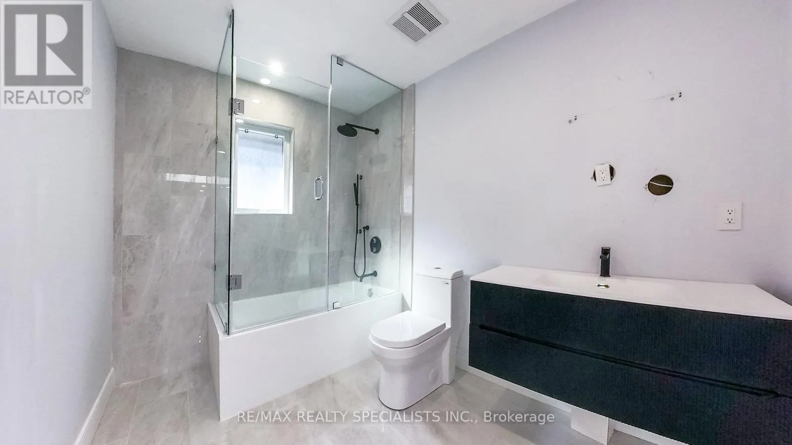 1029 LORNE PARK ROAD