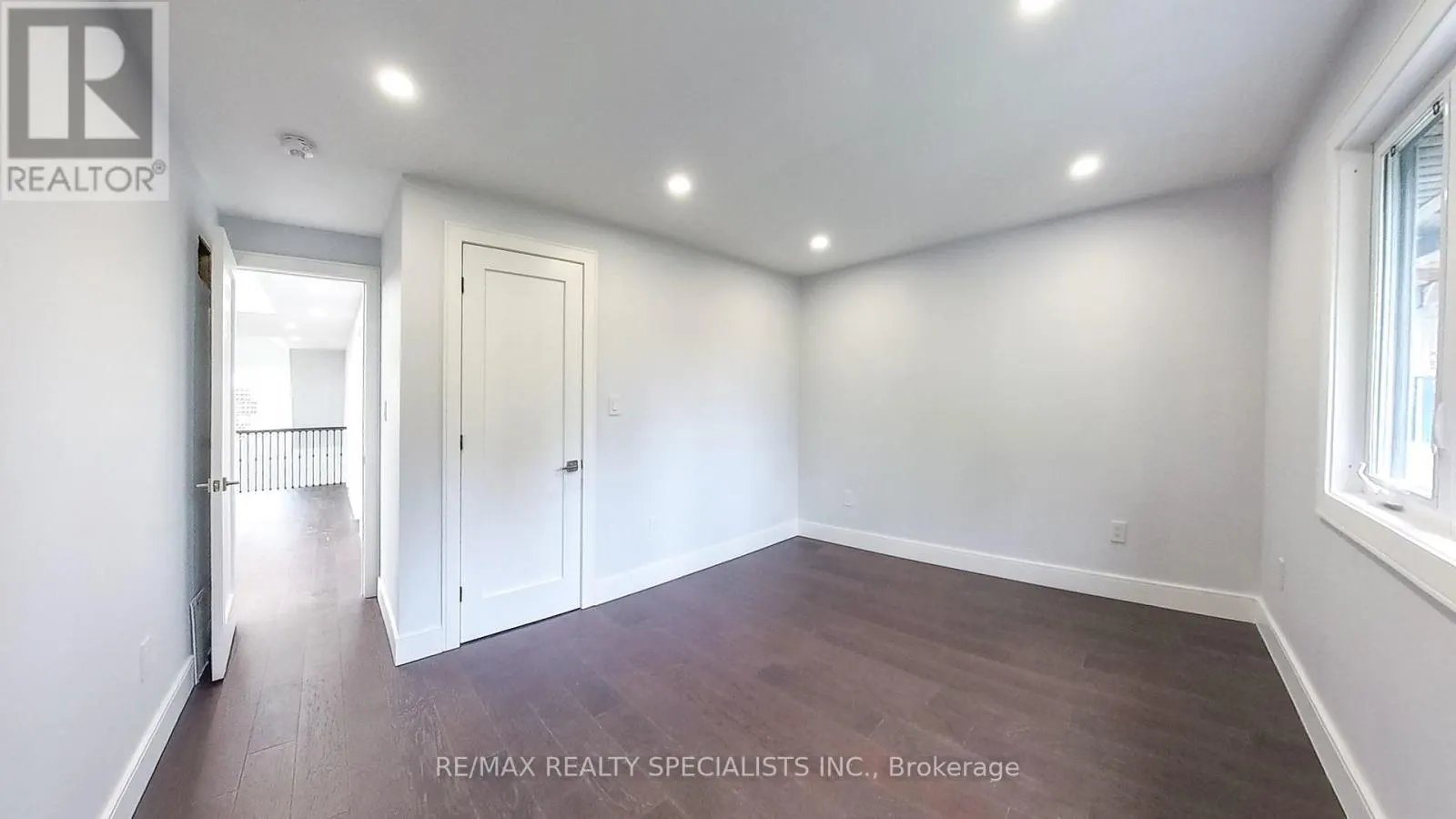 1029 LORNE PARK ROAD
