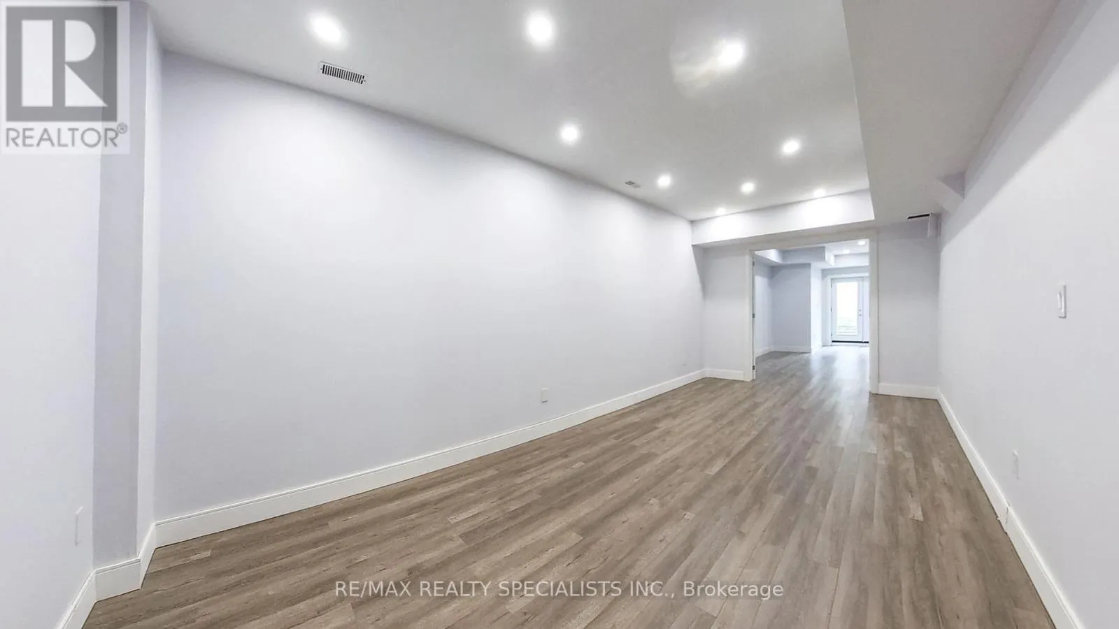 1029 LORNE PARK ROAD