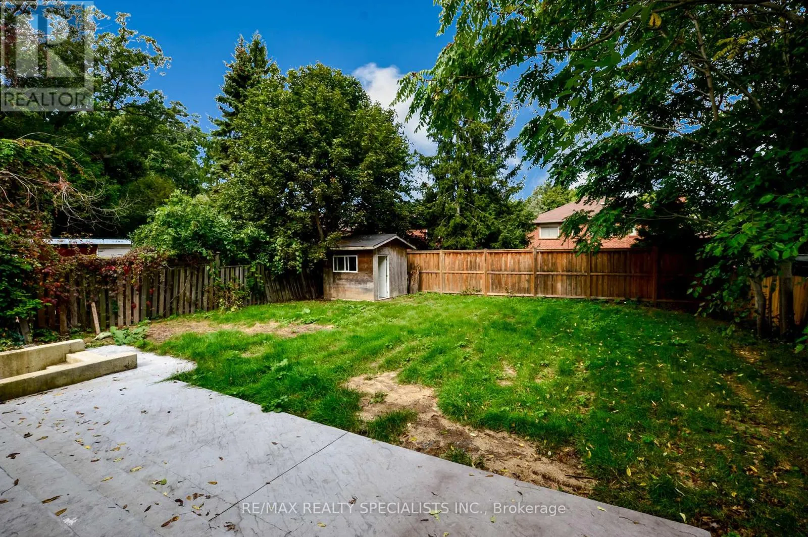 1029 LORNE PARK ROAD