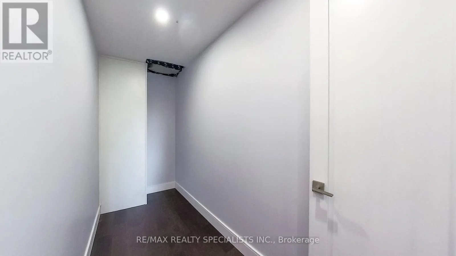 1029 LORNE PARK ROAD