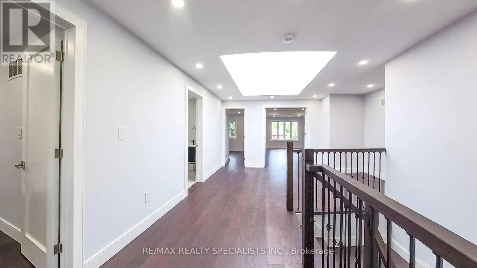 1029 LORNE PARK ROAD