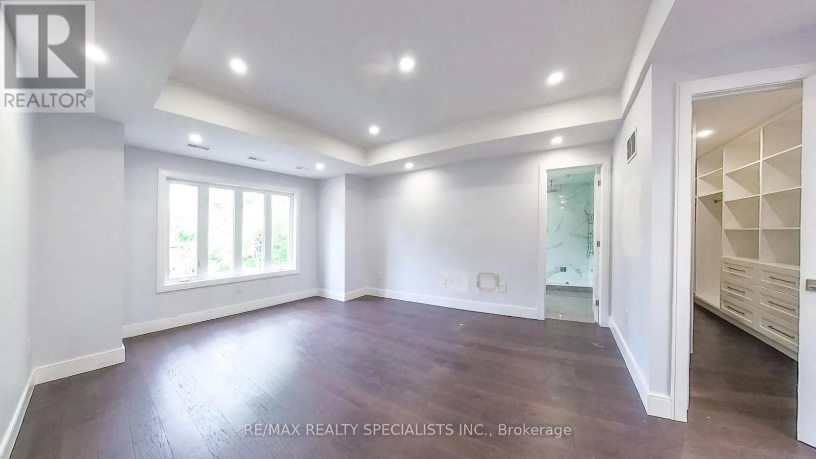 1029 LORNE PARK ROAD