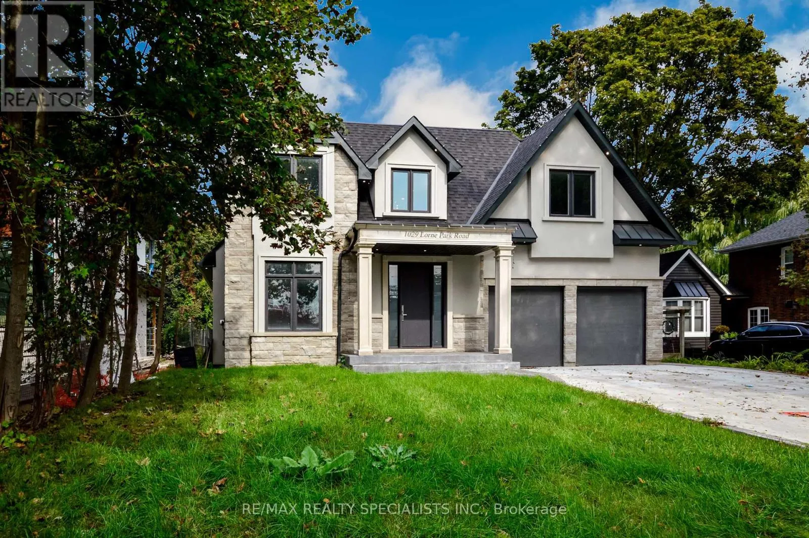 1029 LORNE PARK ROAD