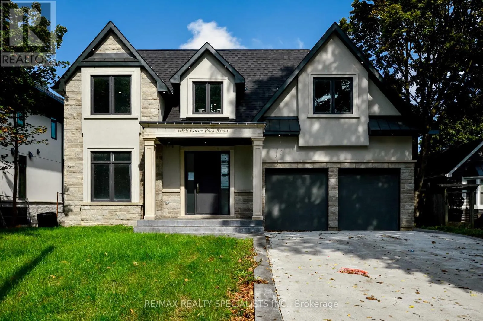 1029 LORNE PARK ROAD