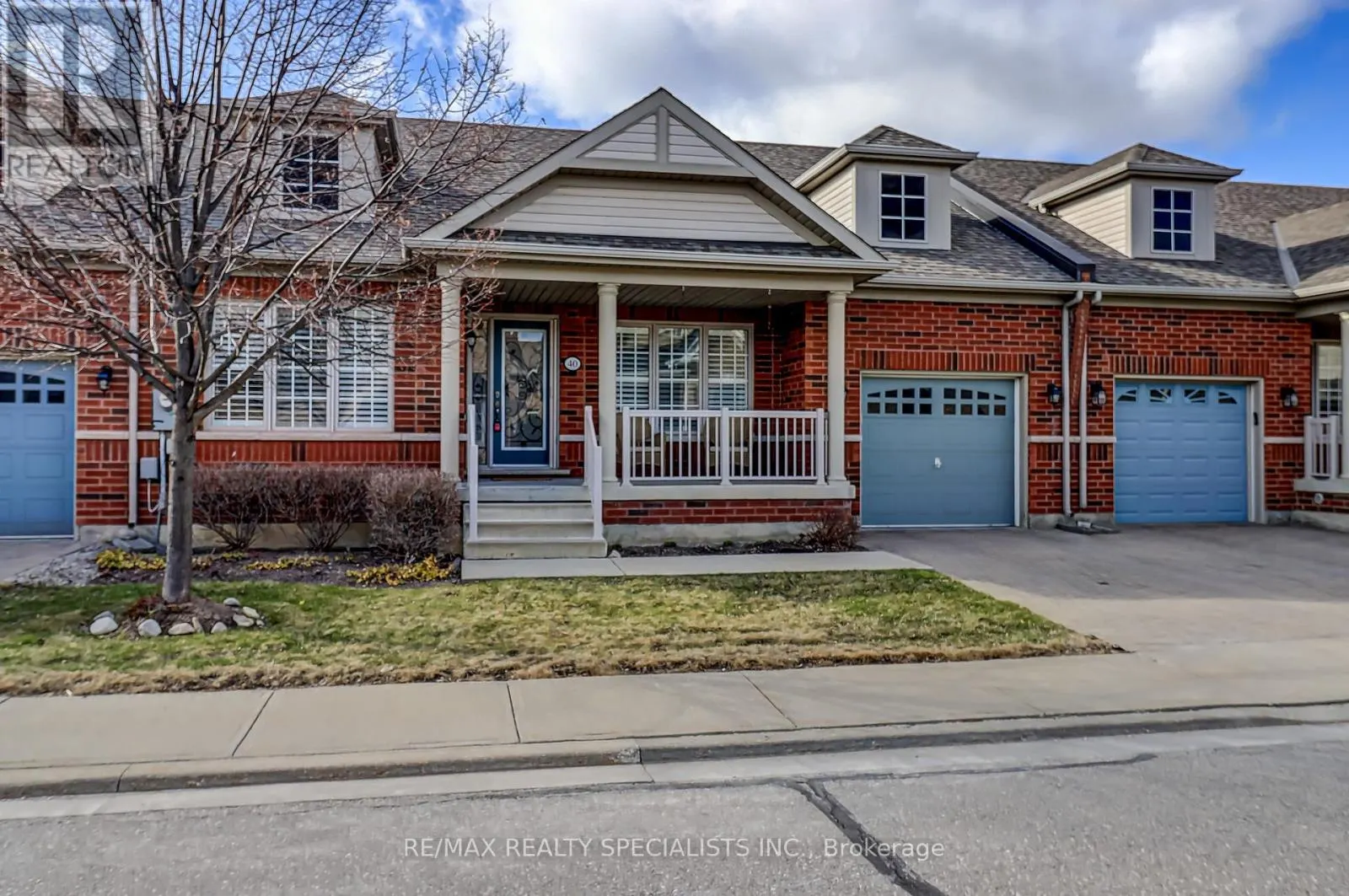 40 MUZZO DRIVE