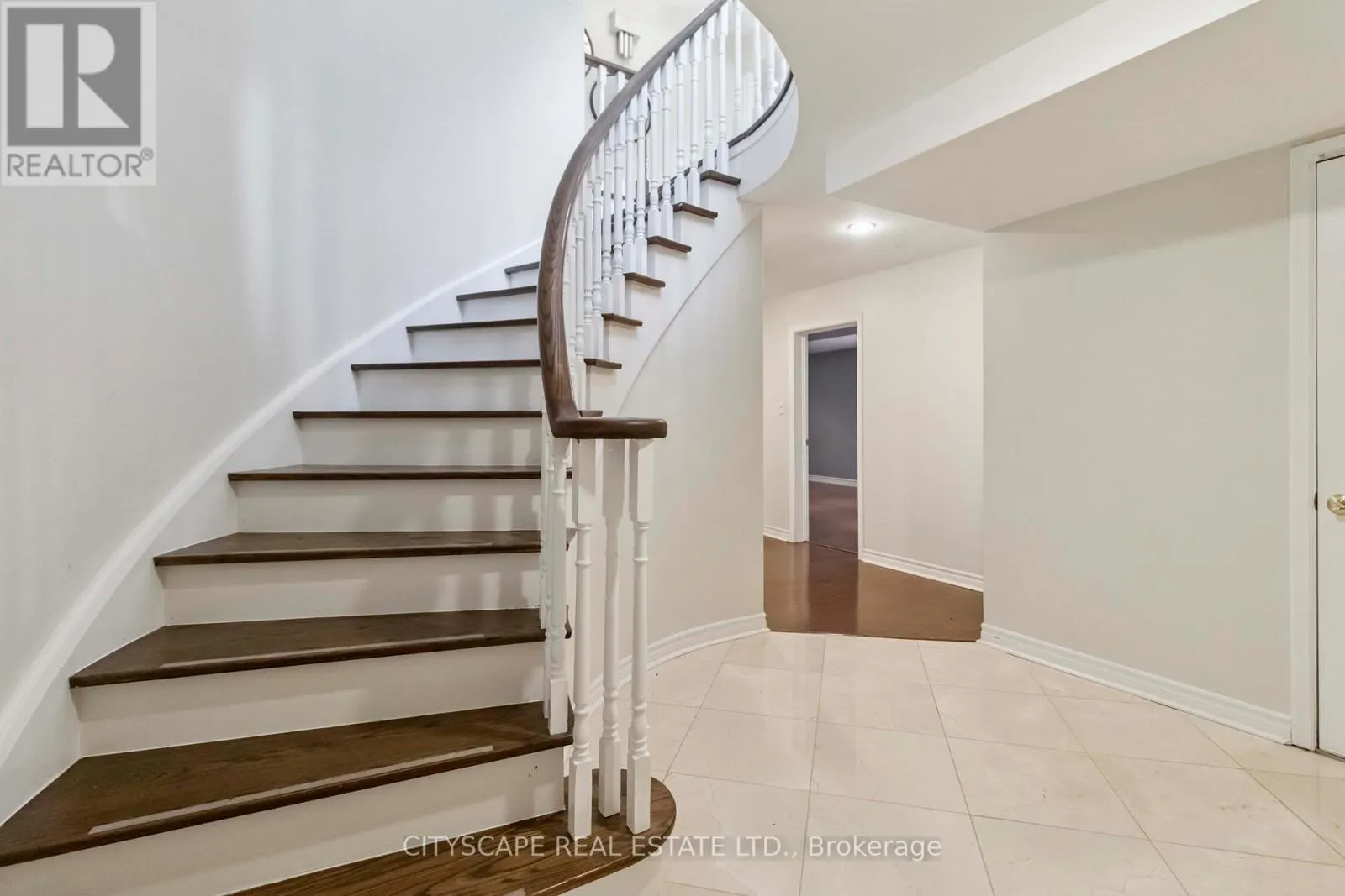 1836 FRIAR TUCK COURT