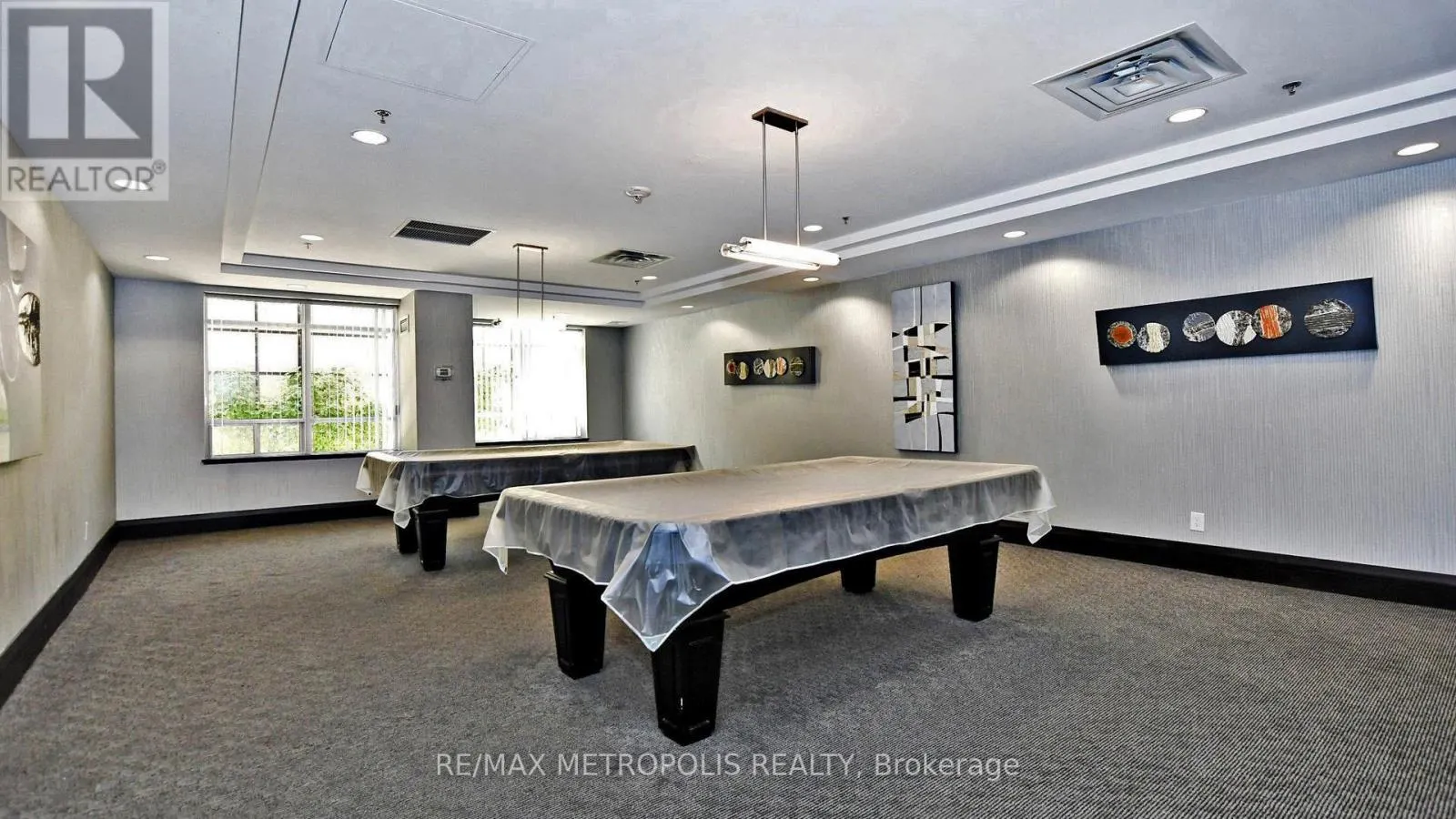 1202 - 75 KING STREET E