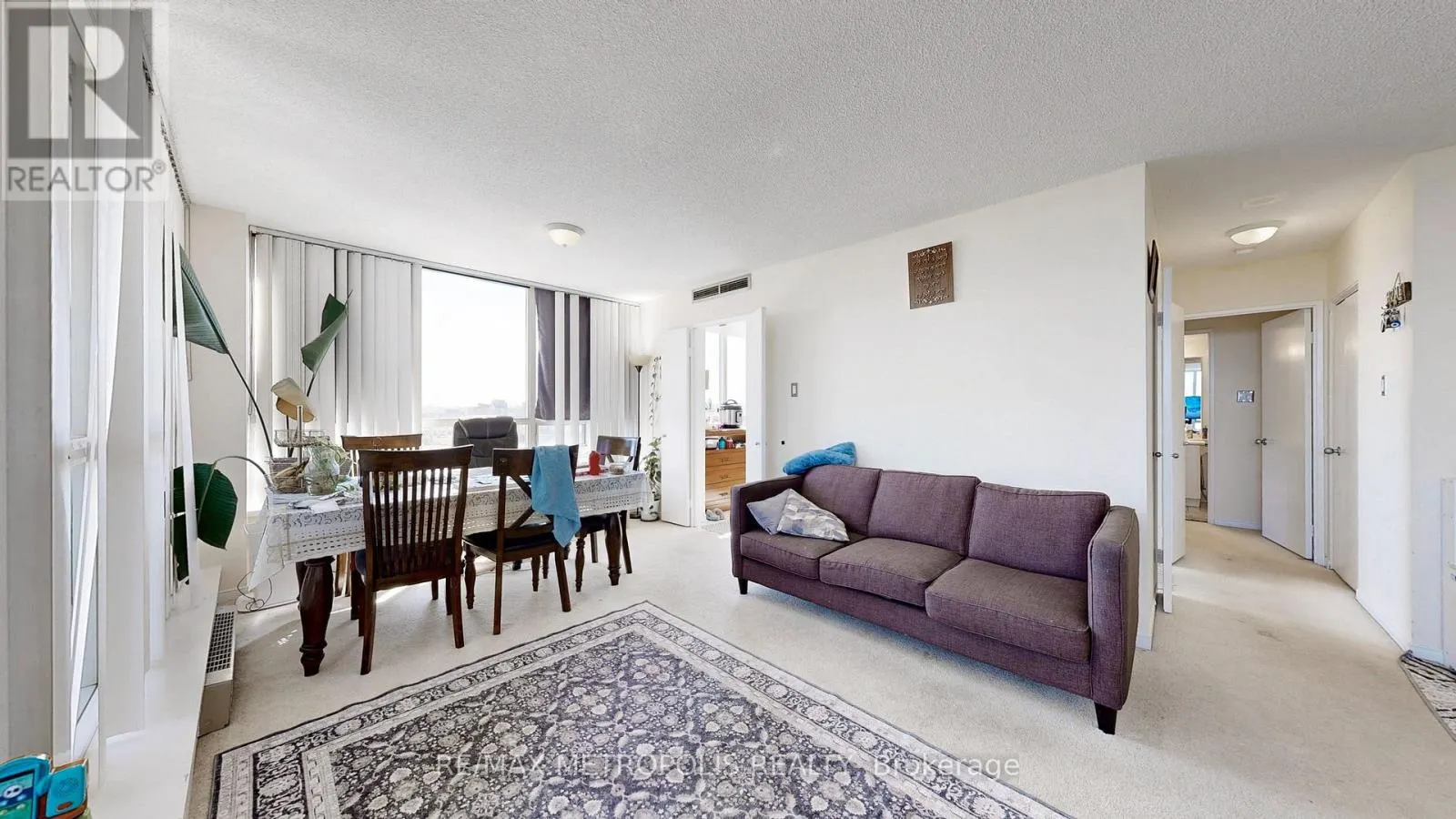1202 - 75 KING STREET E