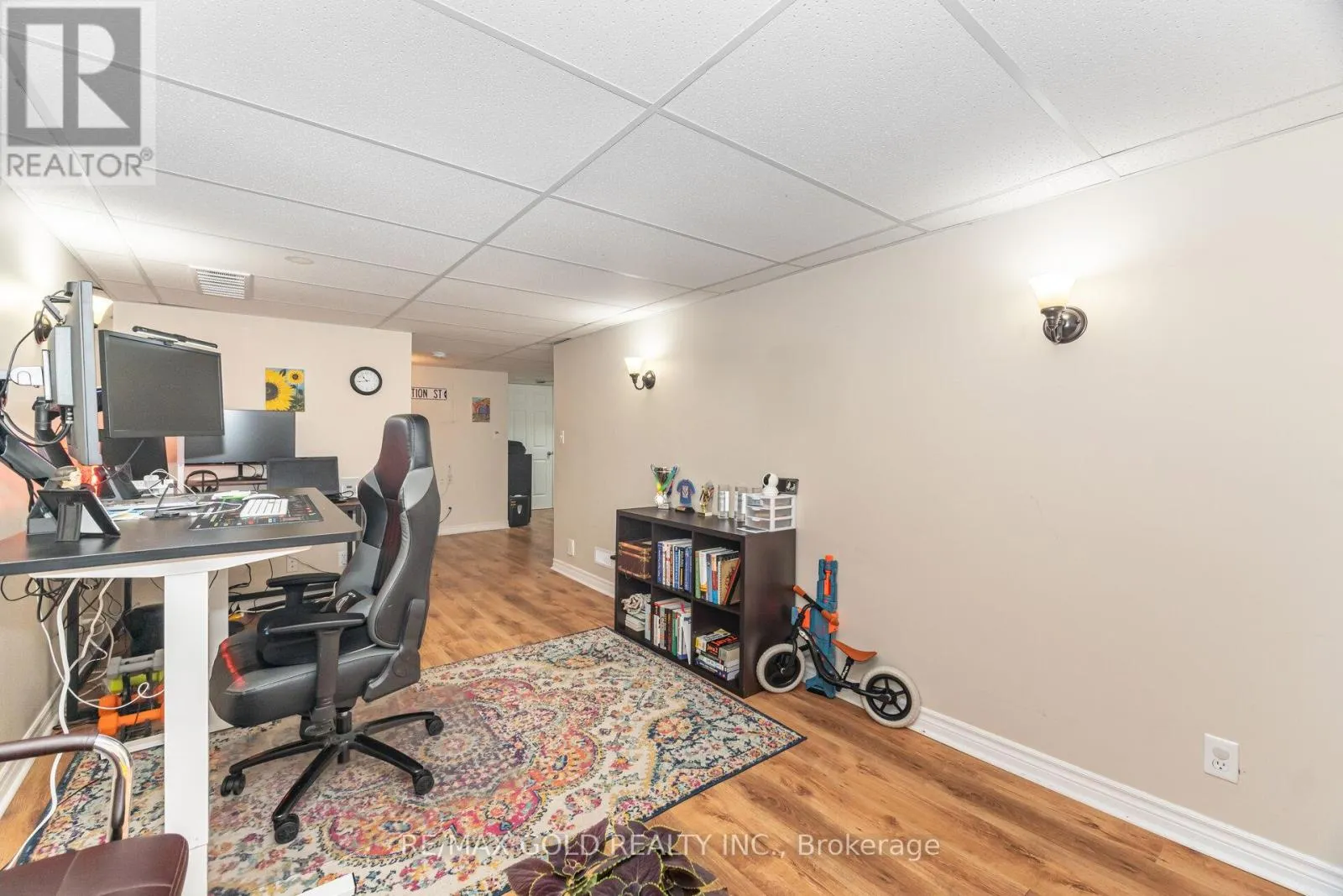 26 FLEMINGTON DRIVE