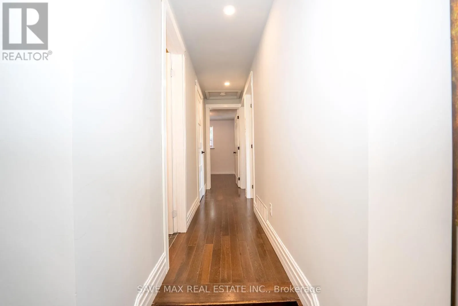 93 ARCHDEKIN DRIVE