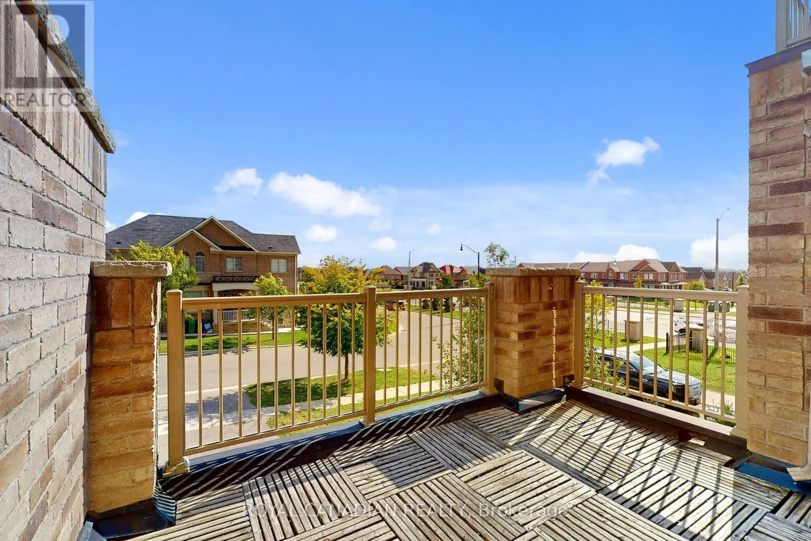 54 CHESTERWOOD CRESCENT