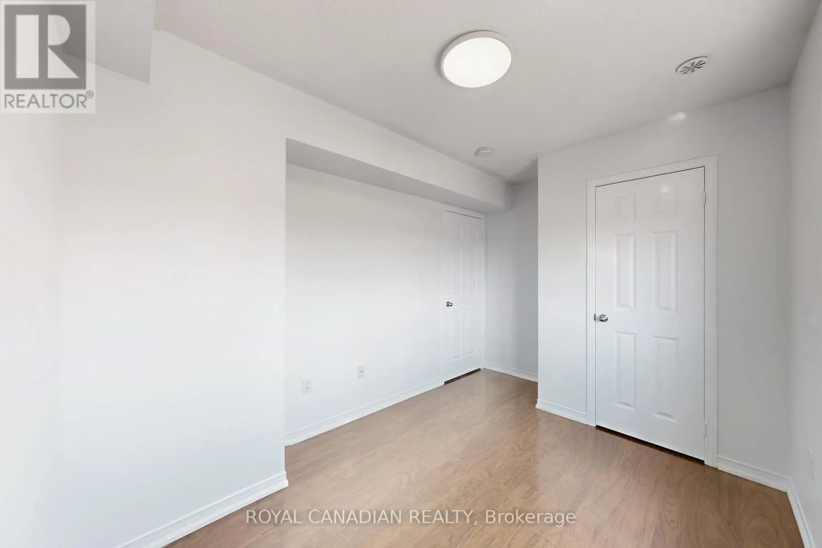 54 CHESTERWOOD CRESCENT