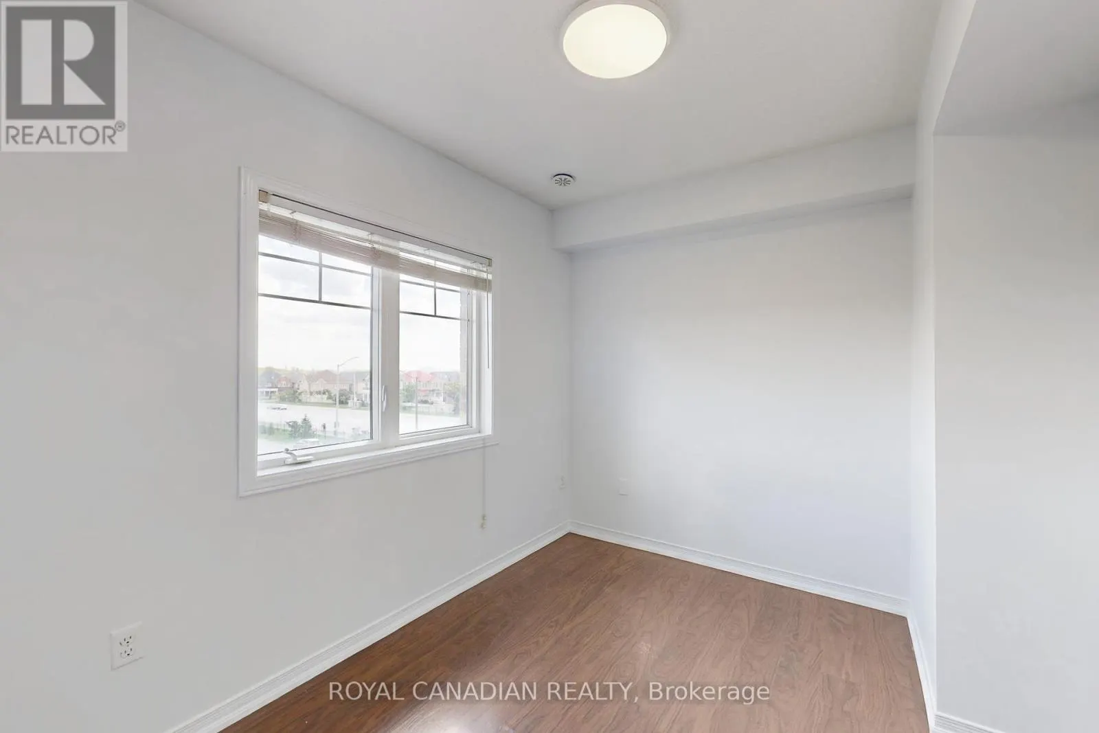 54 CHESTERWOOD CRESCENT