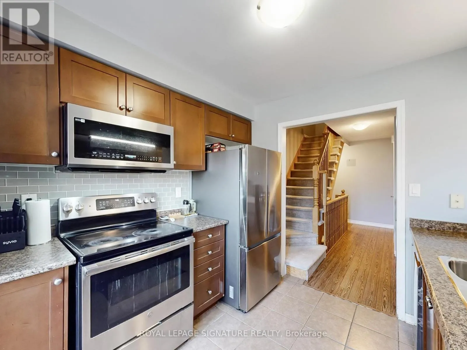 597 SPEYER CIRCLE