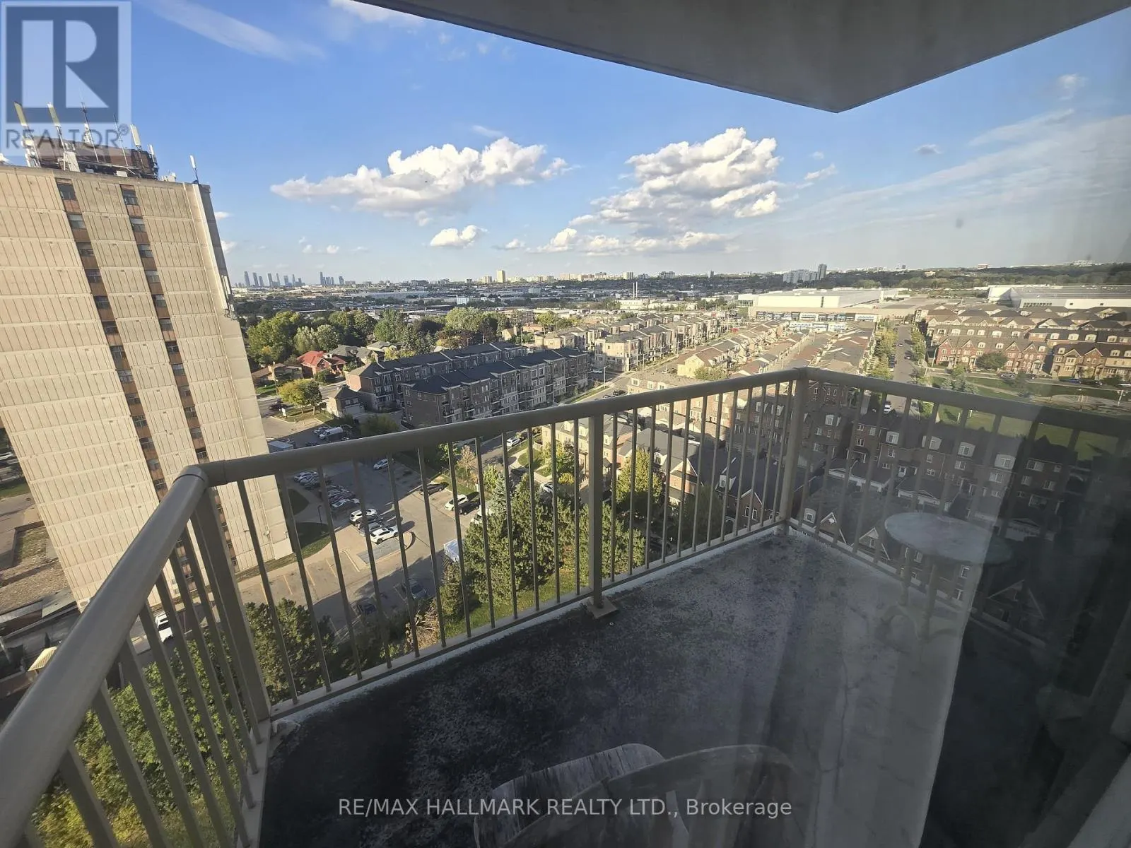 1802 - 3077 WESTON ROAD