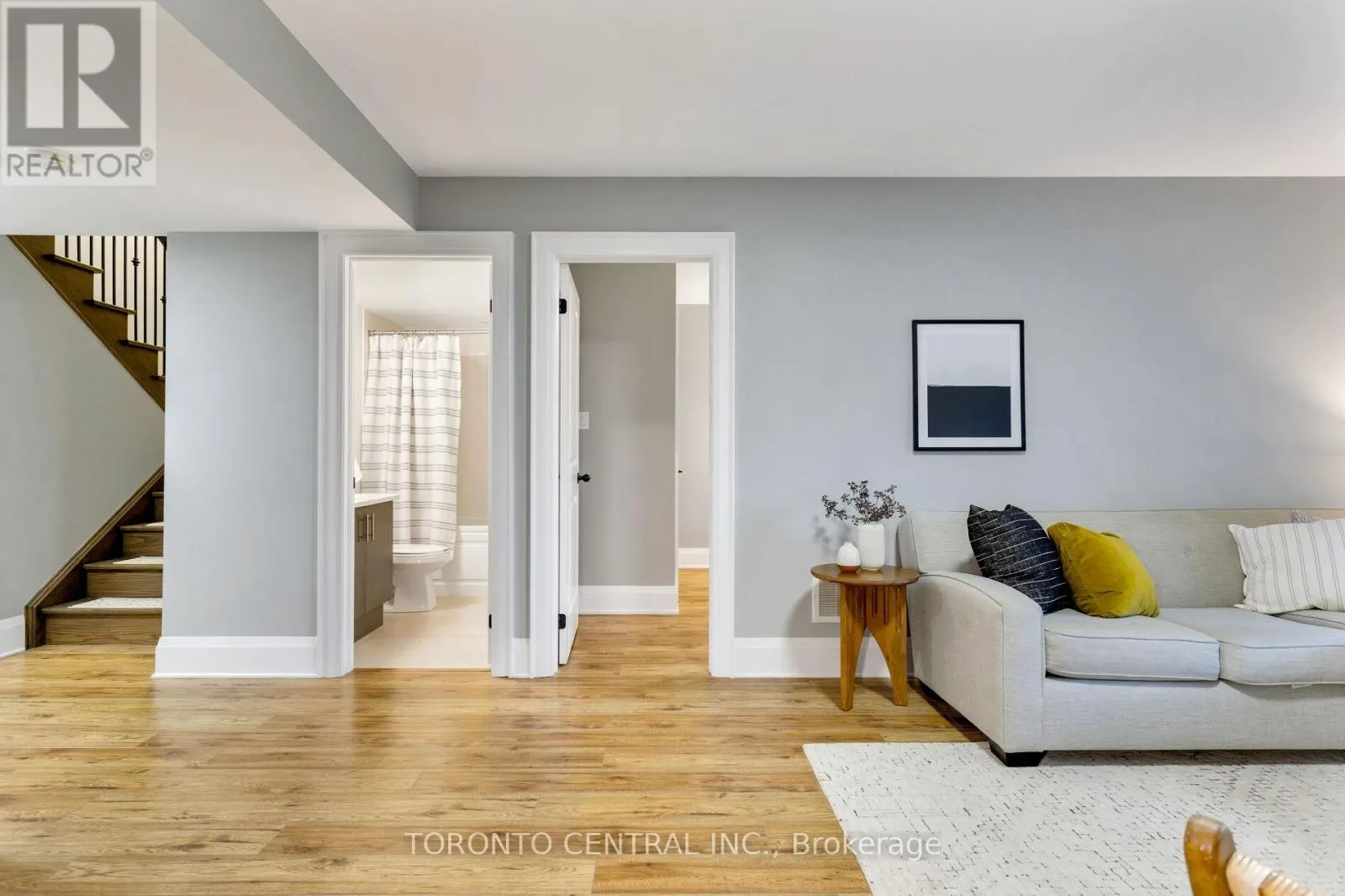 9 CHIMNEY SWIFT COURT