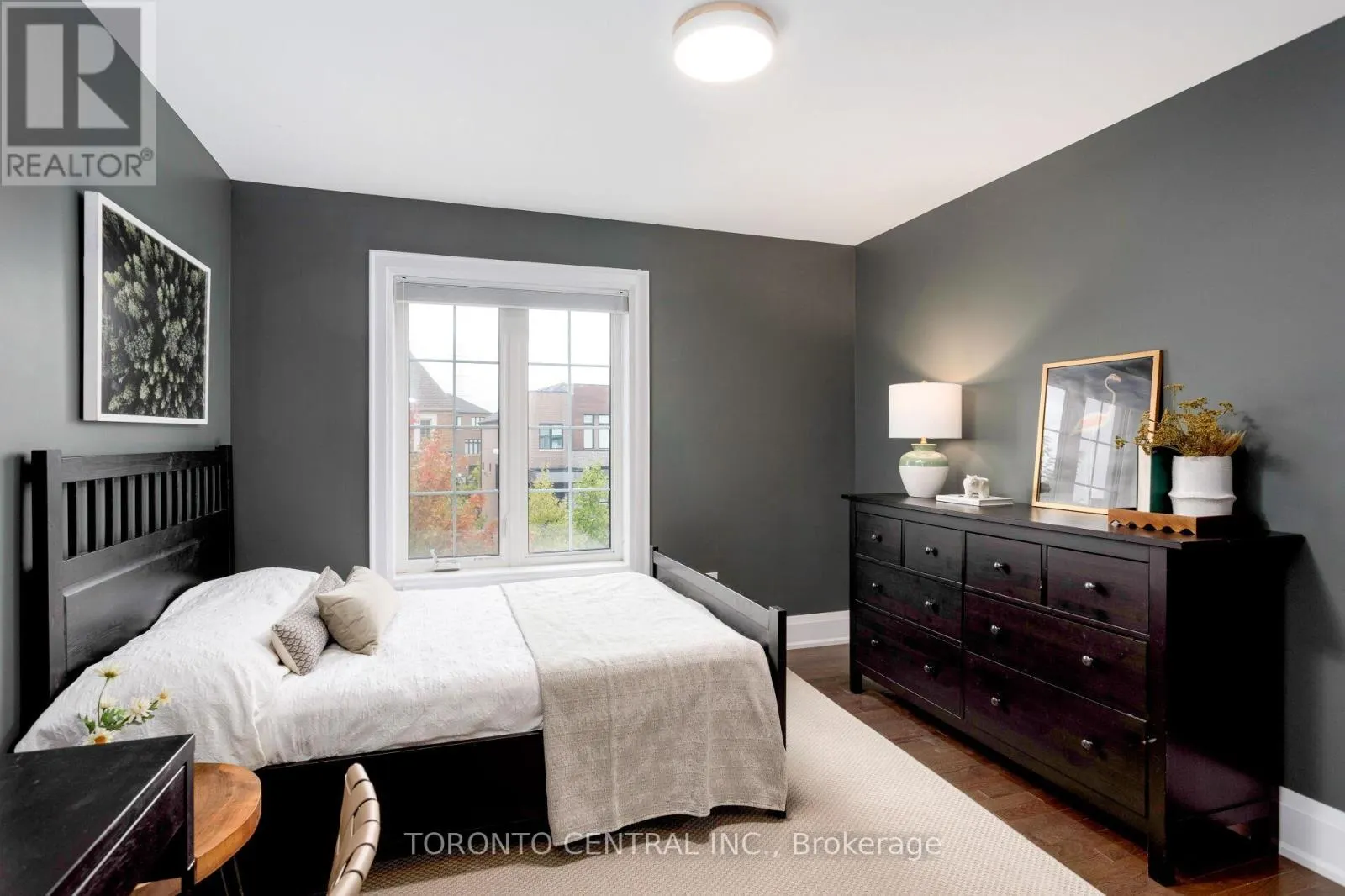 9 CHIMNEY SWIFT COURT