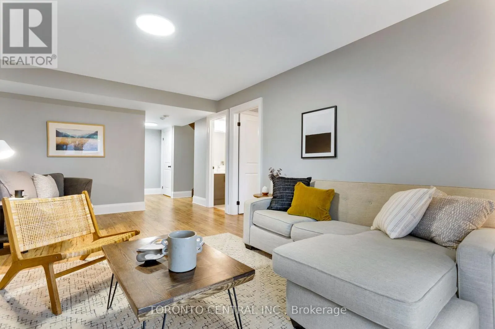 9 CHIMNEY SWIFT COURT