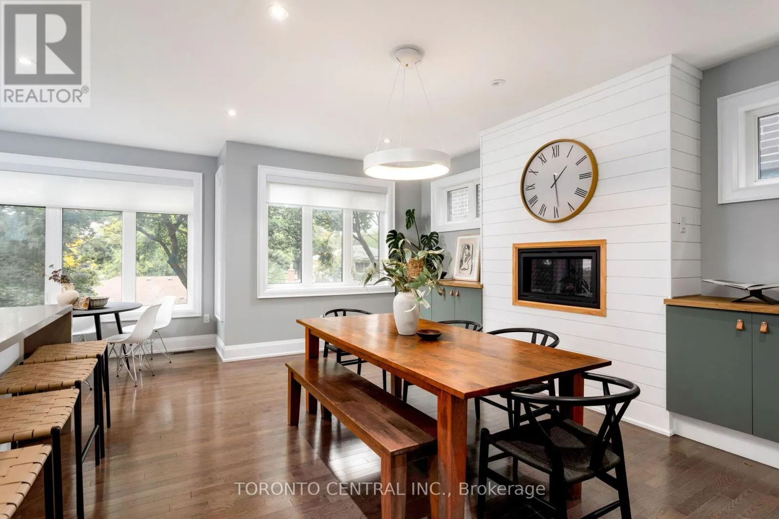 9 CHIMNEY SWIFT COURT