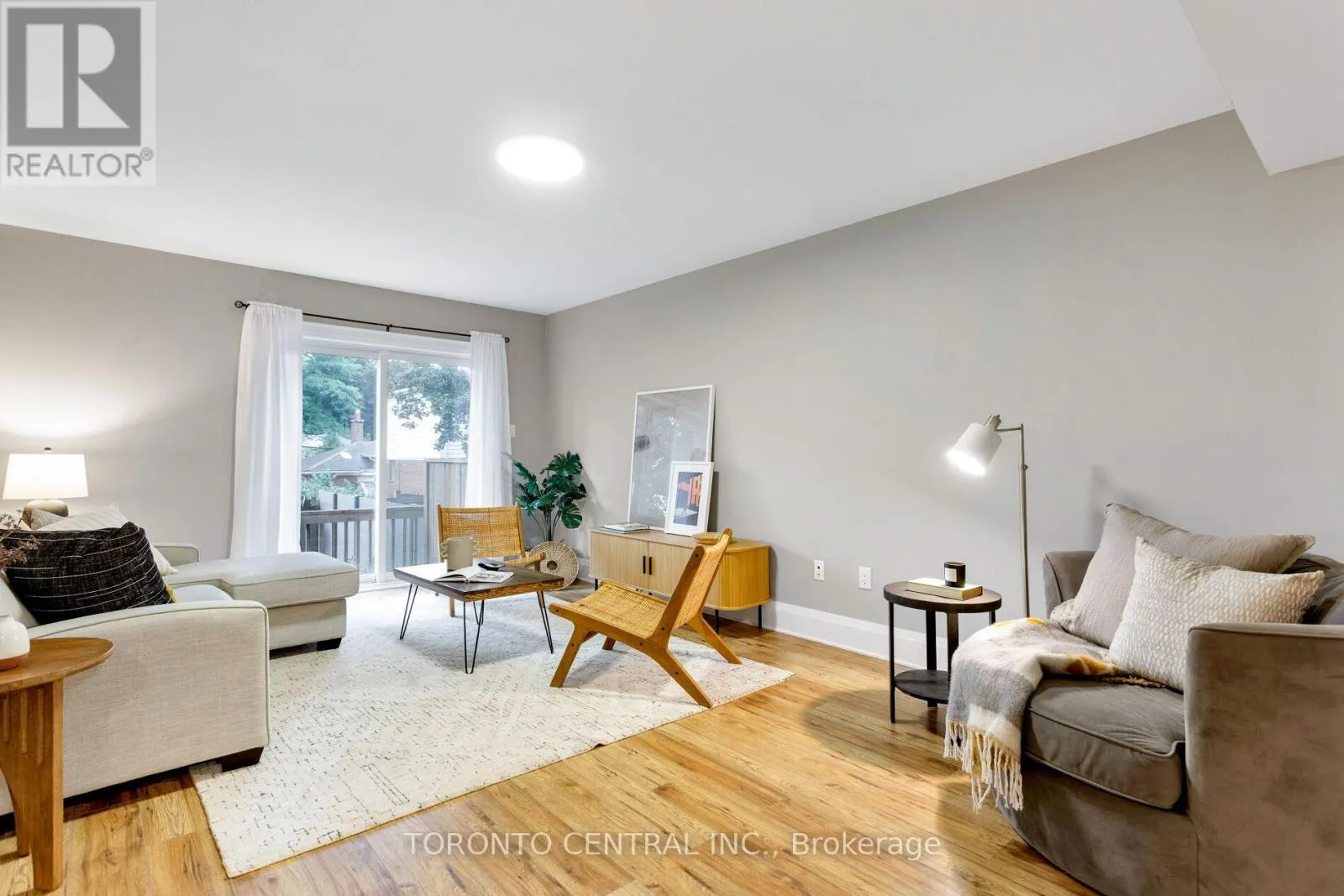 9 CHIMNEY SWIFT COURT
