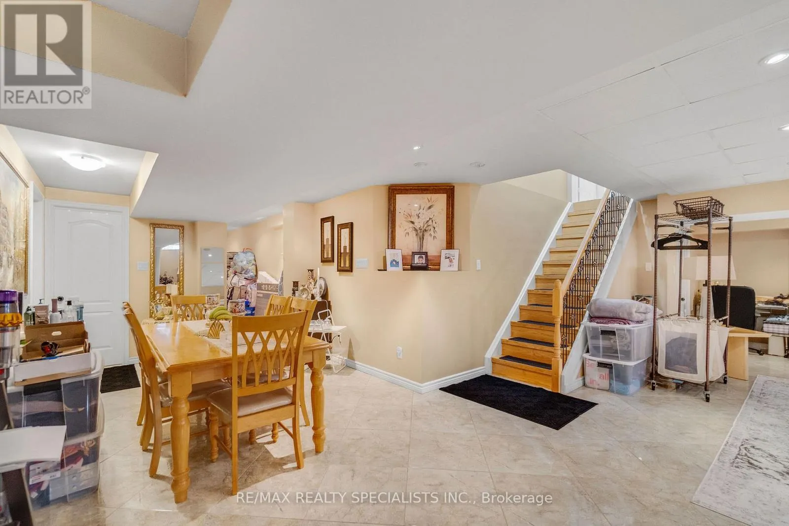 4982 MAXINE PLACE