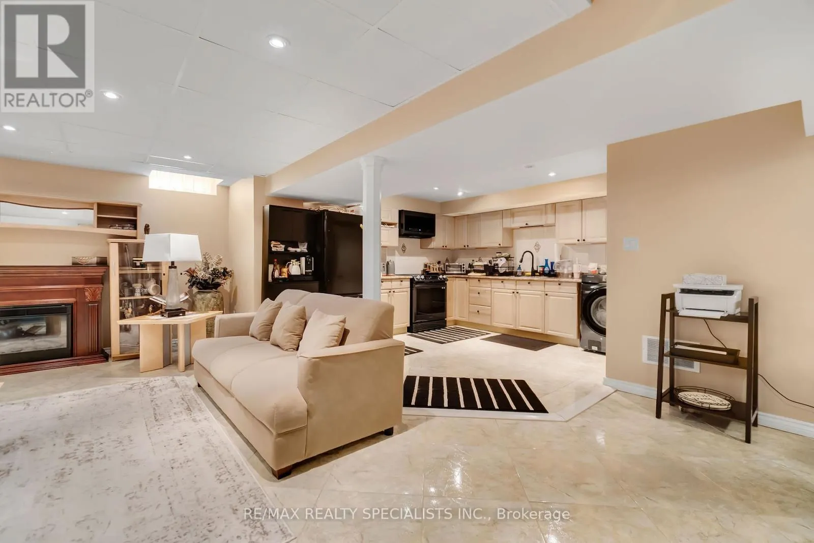 4982 MAXINE PLACE