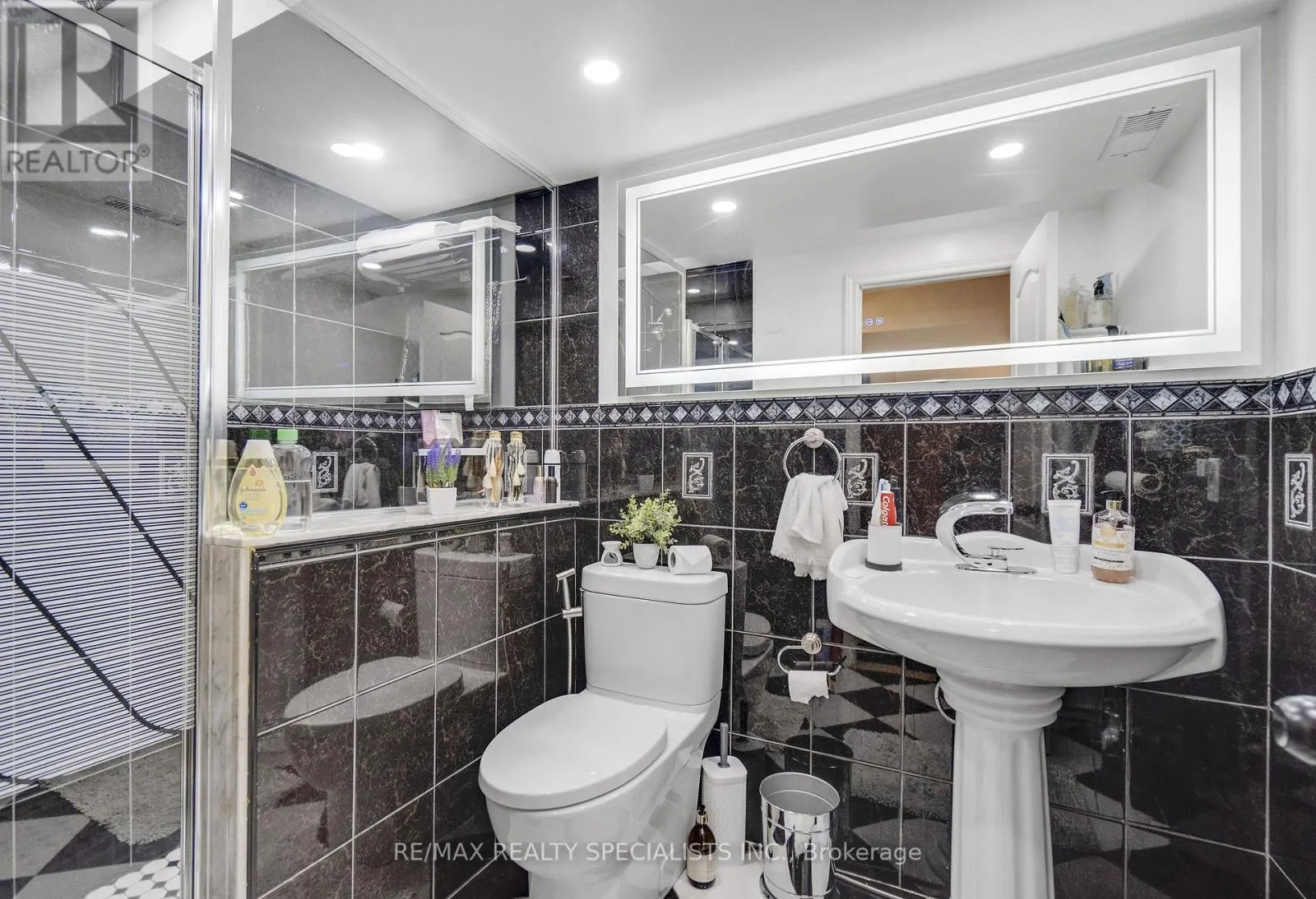 4982 MAXINE PLACE