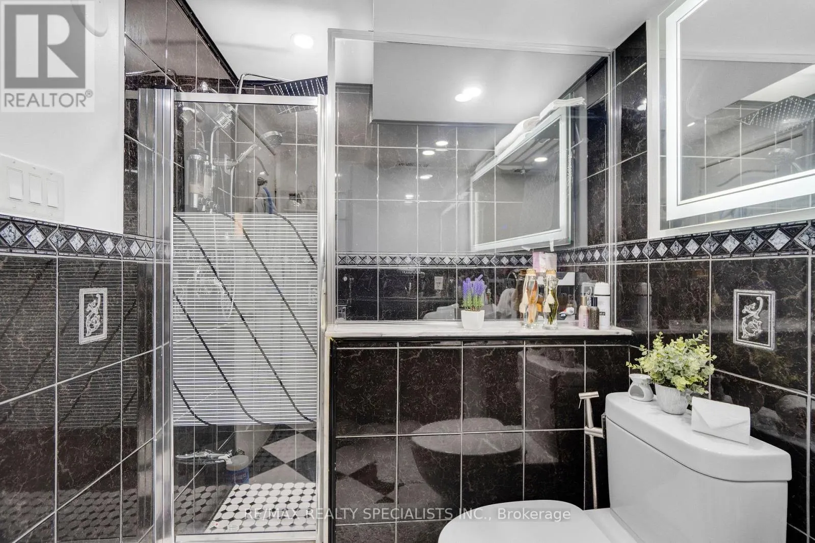 4982 MAXINE PLACE