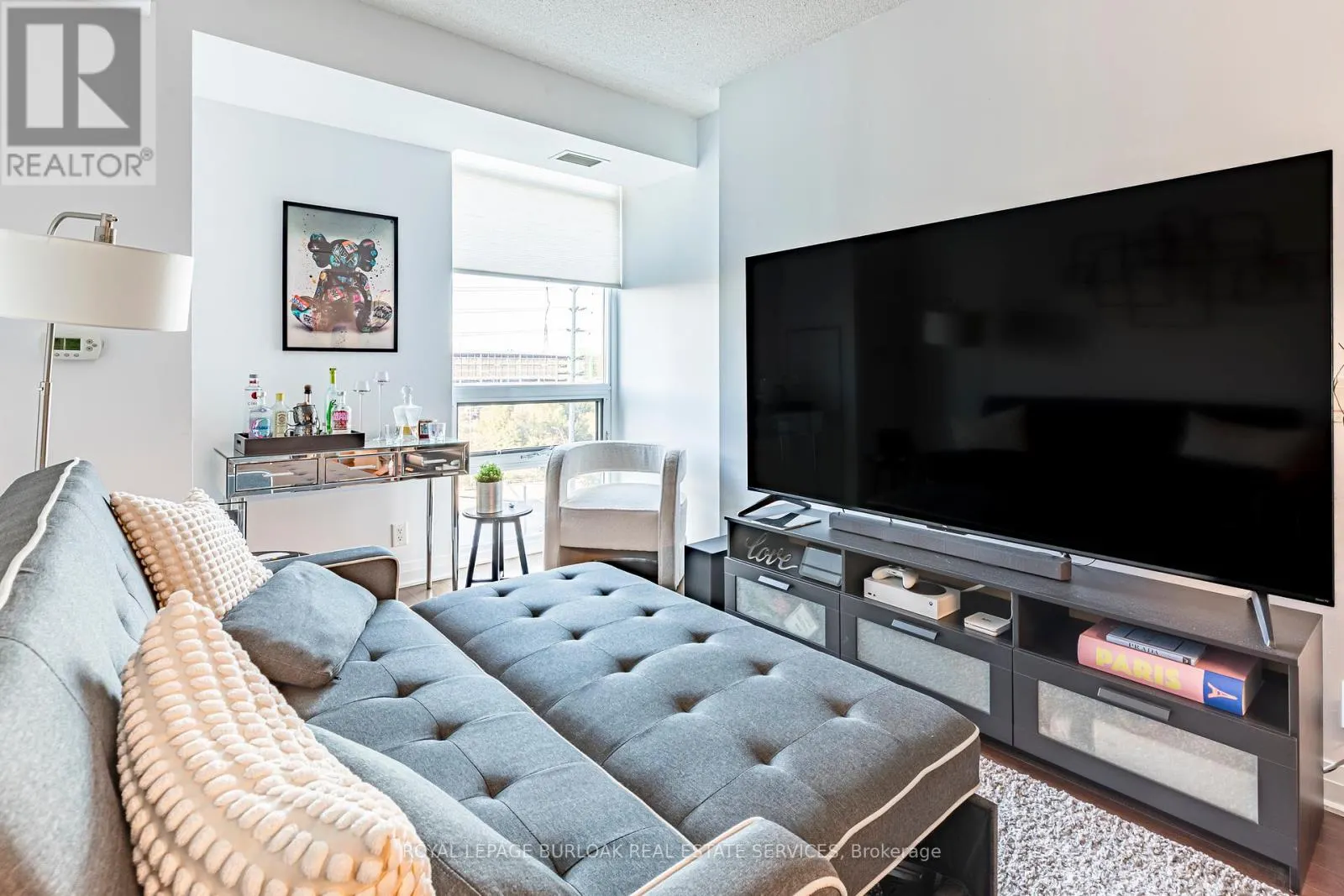 502 - 1055 SOUTHDOWN ROAD