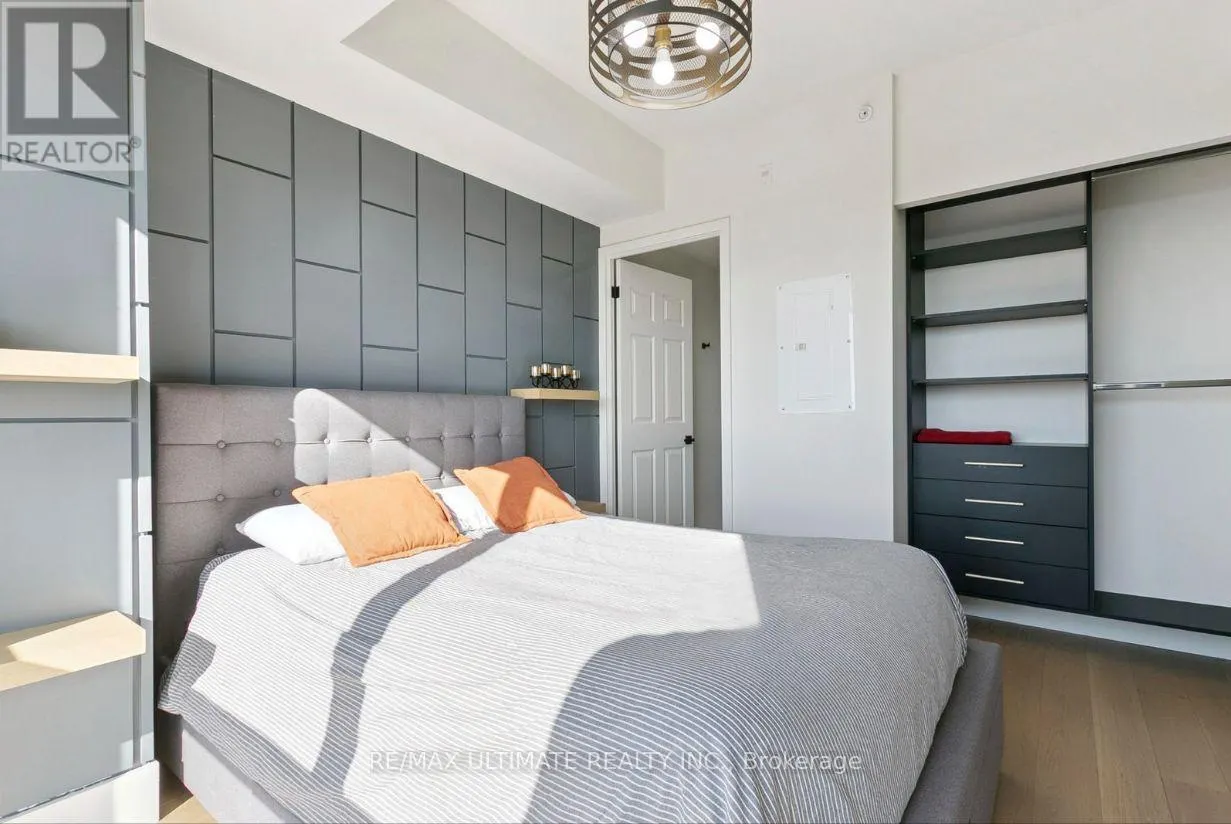 730 - 15 JAMES FINLAY WAY