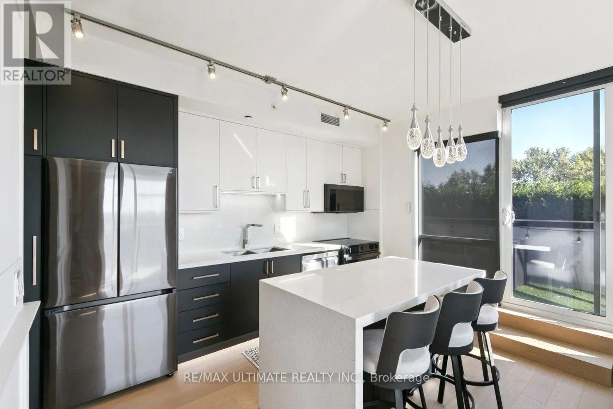 730 - 15 JAMES FINLAY WAY