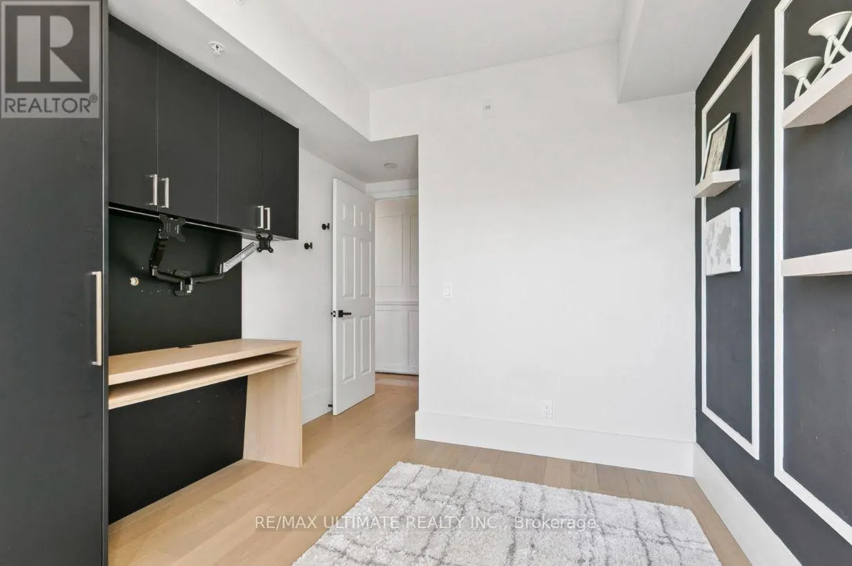 730 - 15 JAMES FINLAY WAY