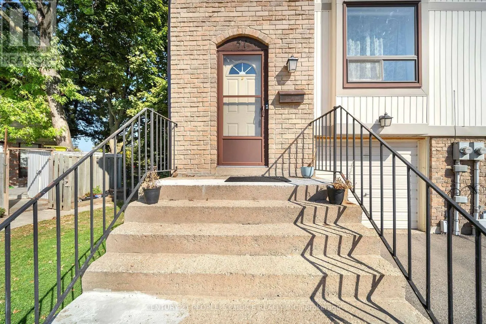 51 MCMULLEN CRESCENT