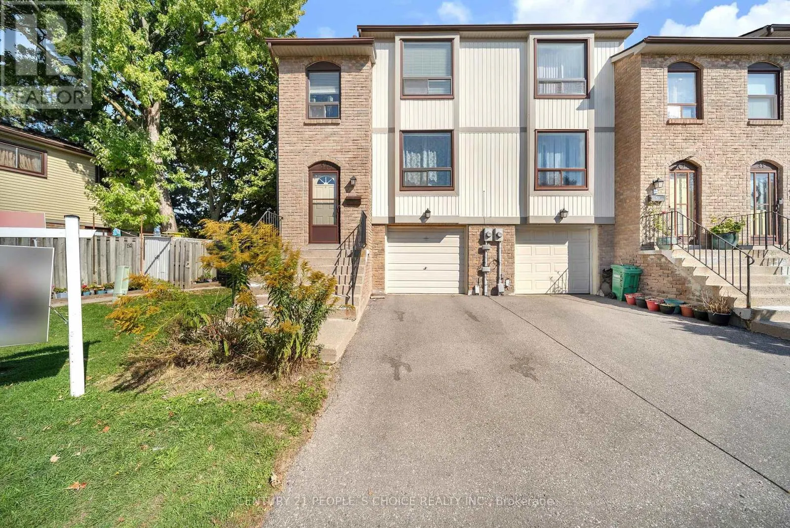 51 MCMULLEN CRESCENT