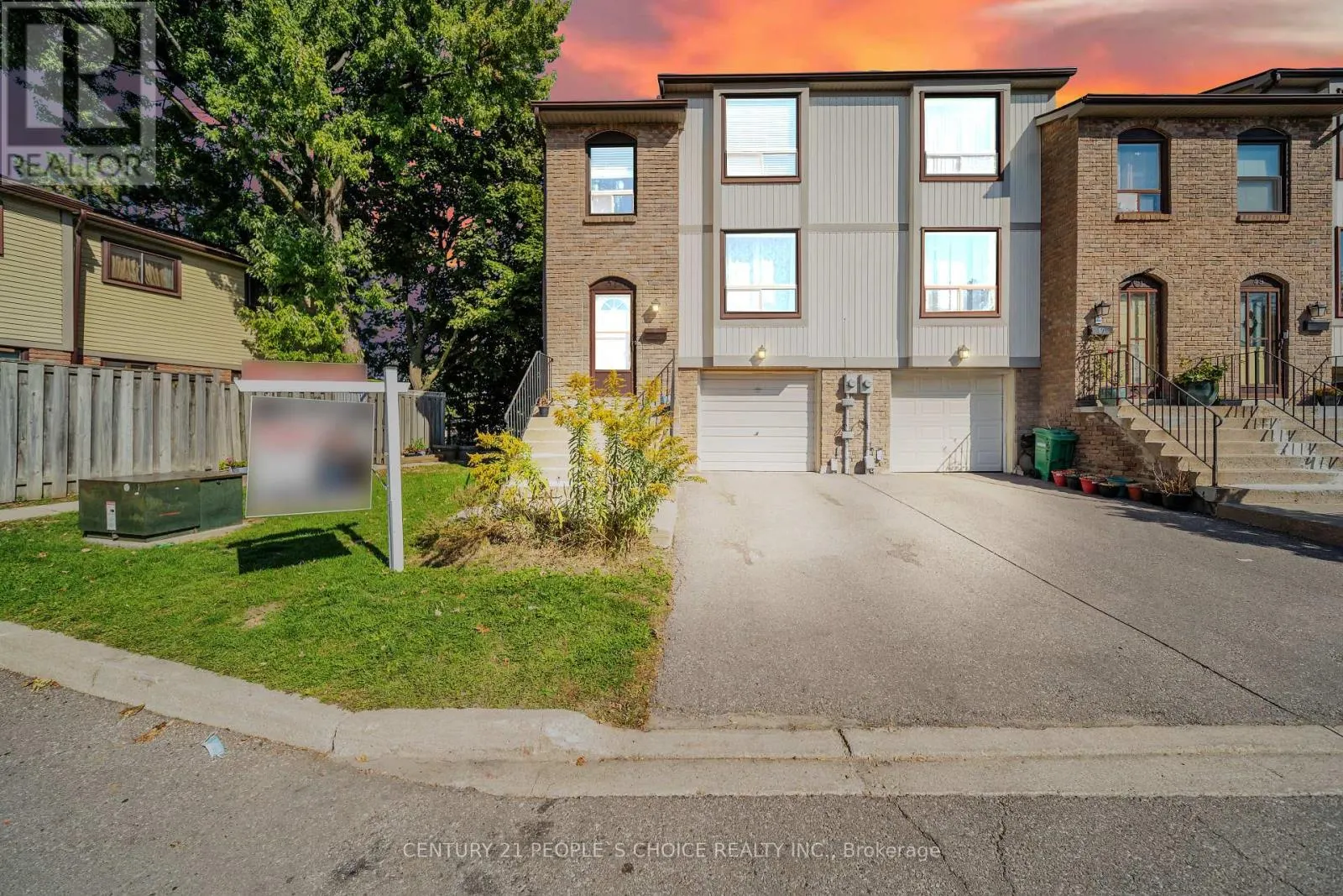 51 MCMULLEN CRESCENT