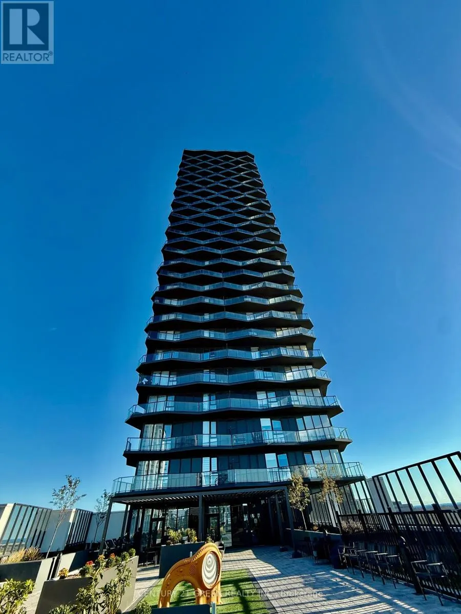 1005 - 36 ZORRA STREET