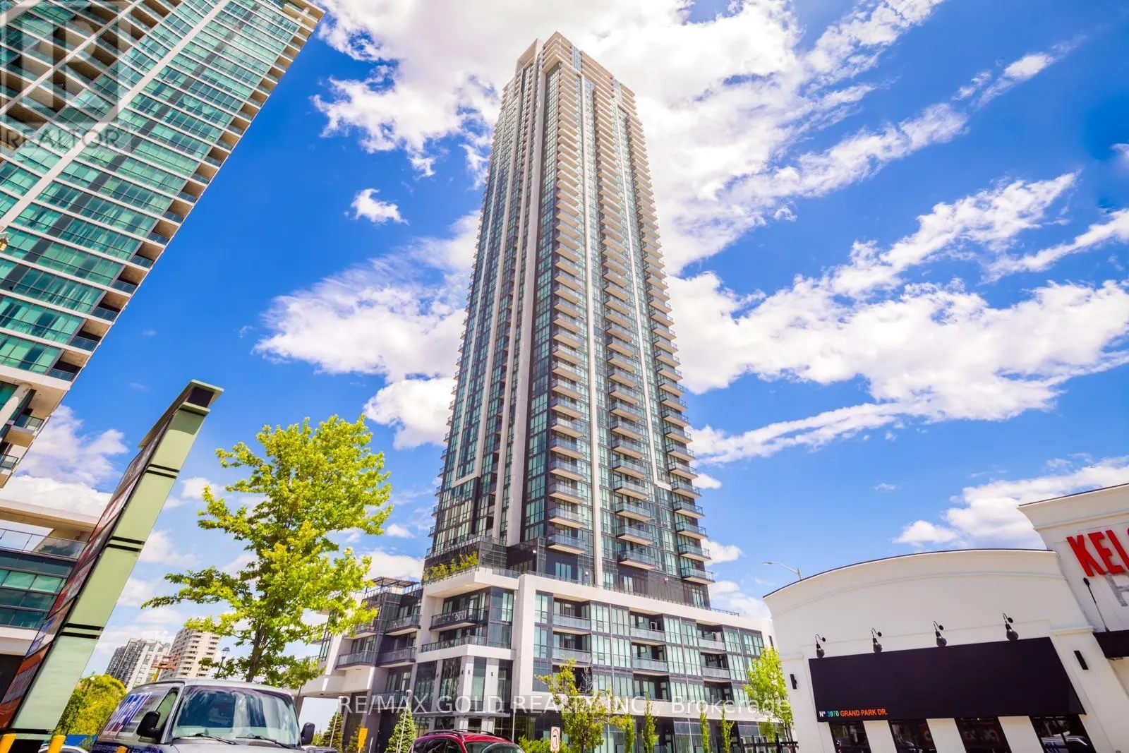 1605 - 3975 GRAND PARK DRIVE