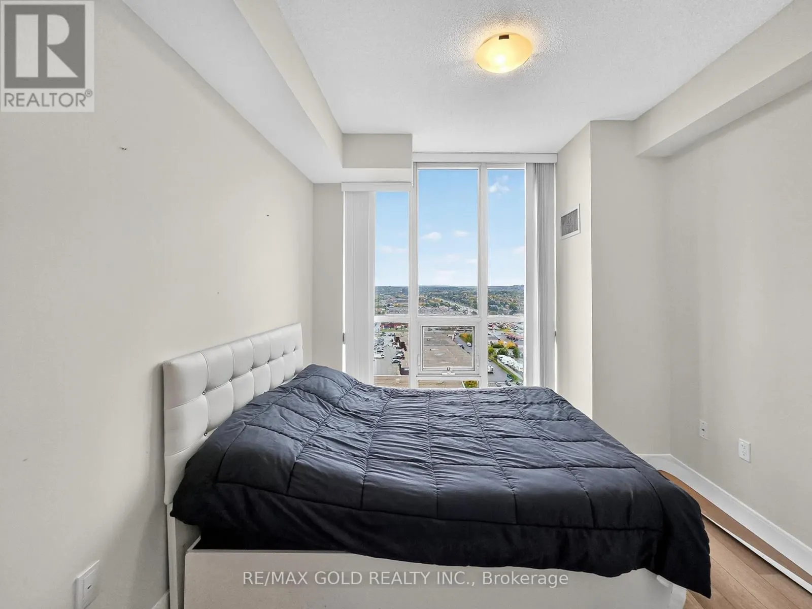 1605 - 3975 GRAND PARK DRIVE