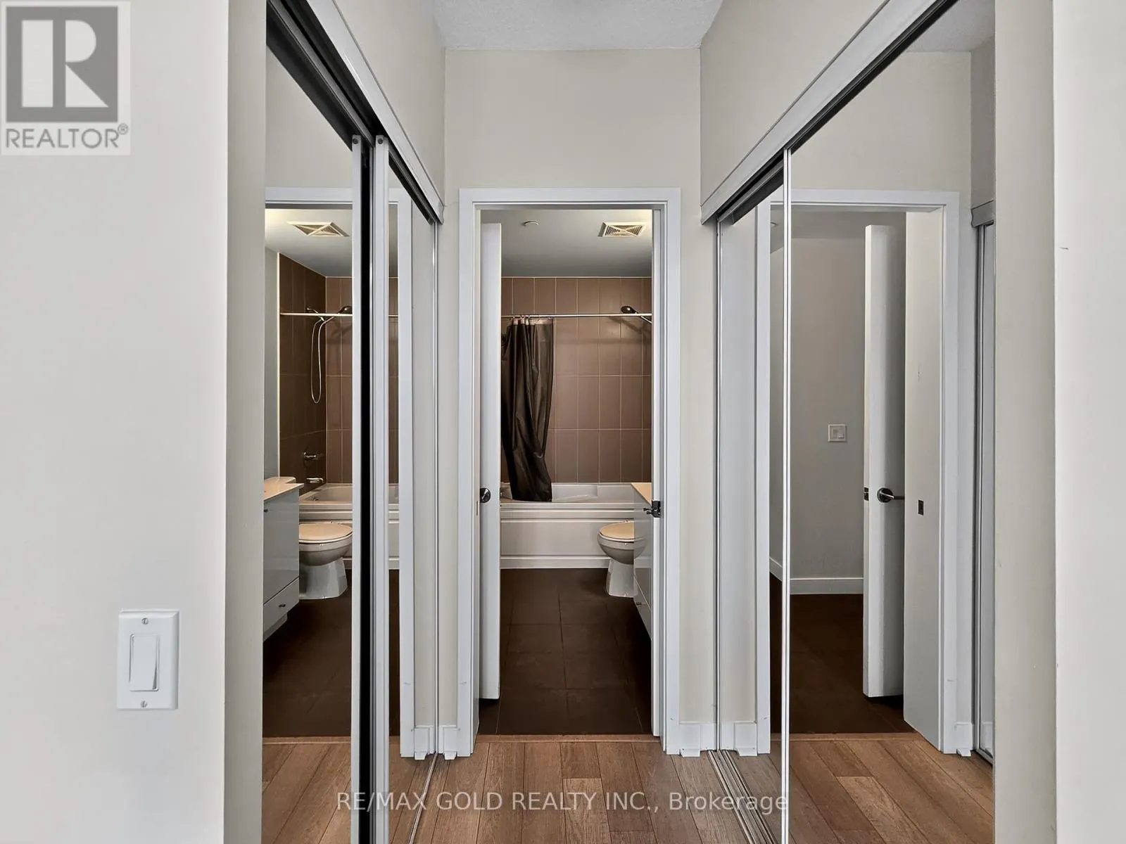 1605 - 3975 GRAND PARK DRIVE