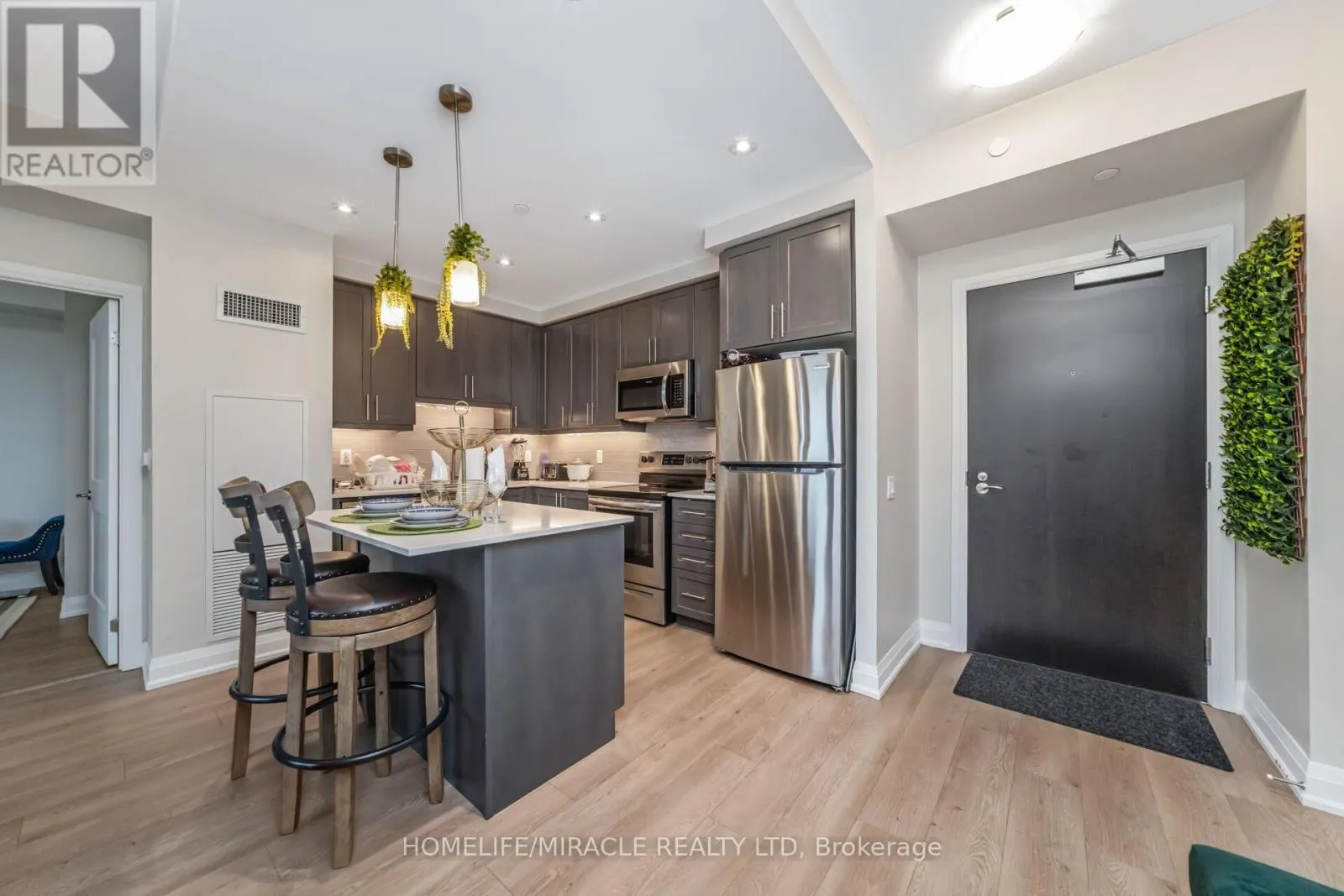 505 - 15 LYNCH STREET