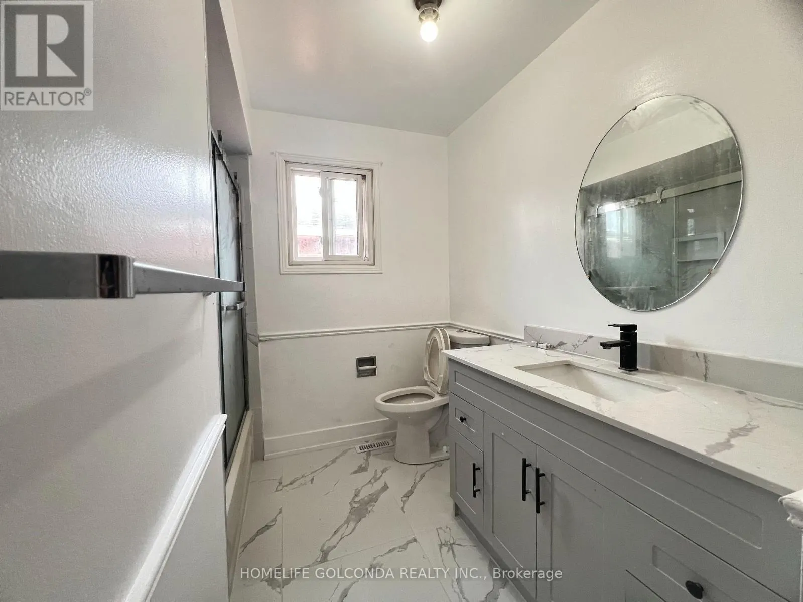 UPPER - 277 HUNTINGTON RIDGE DRIVE